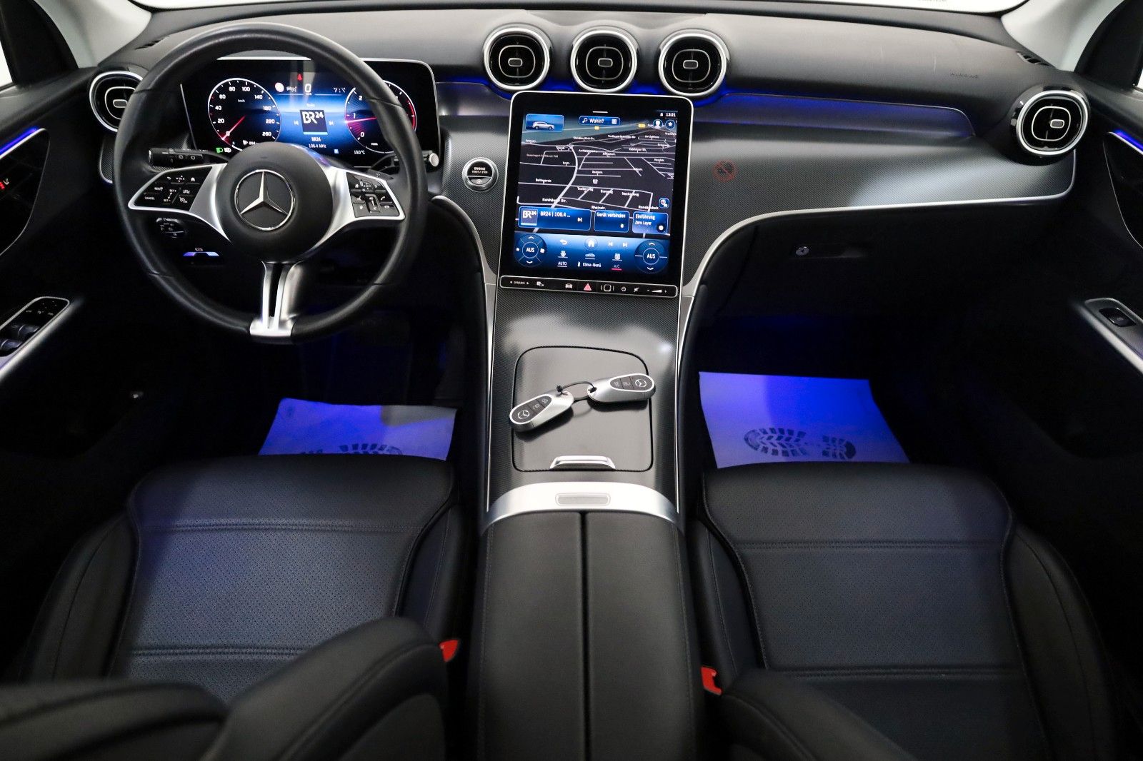 Fahrzeugabbildung Mercedes-Benz GLC 220d 4M Avantgarde,Leder,Navi,ACC,ParkPak+WR