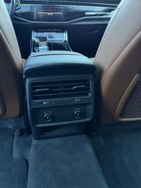 Audi Q8 - 12