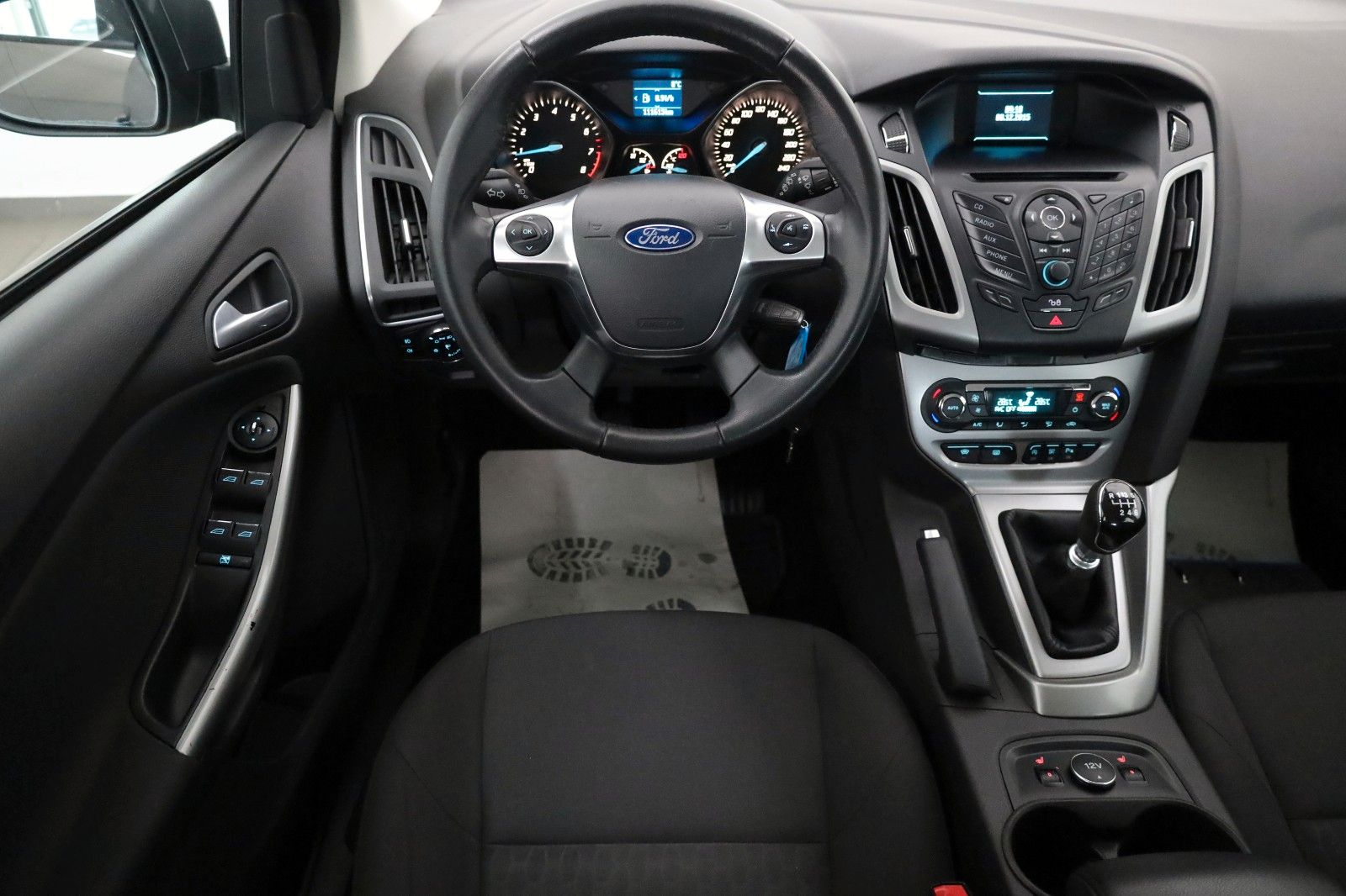 Fahrzeugabbildung Ford Focus Turnier Sync Edition SH,PDC