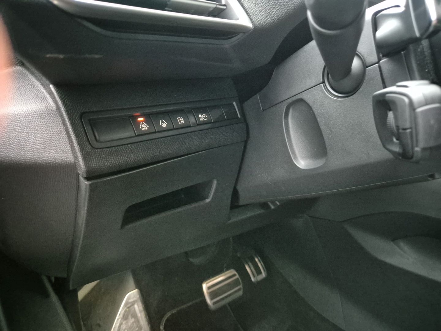 Fahrzeugabbildung Peugeot 3008 Hybrid 225 GT El. Panodach Navi Leder Digit