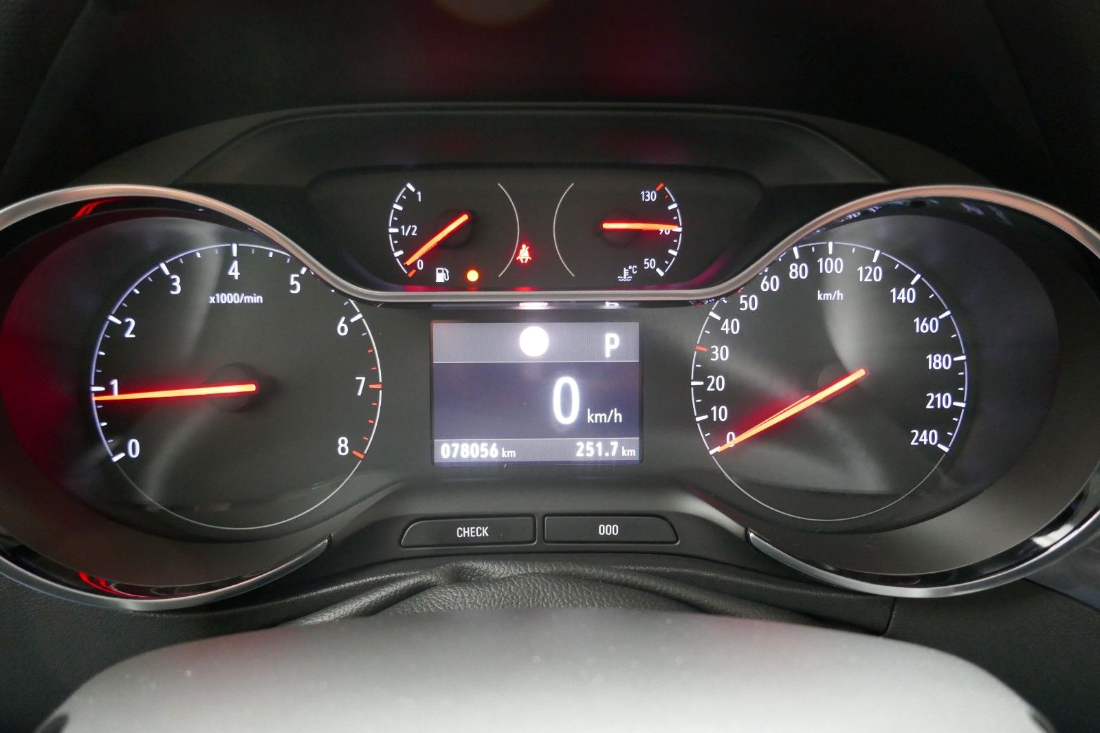 Fahrzeugabbildung Opel Crossland (X) "Innovation" / Automatik
