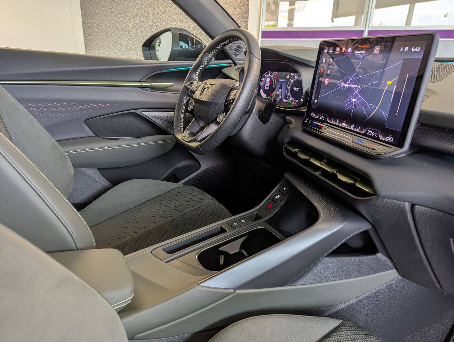 Fahrzeugabbildung CUPRA Terramar 1.5 eTSI Tribe Sennh Matrix HUD AHK 20