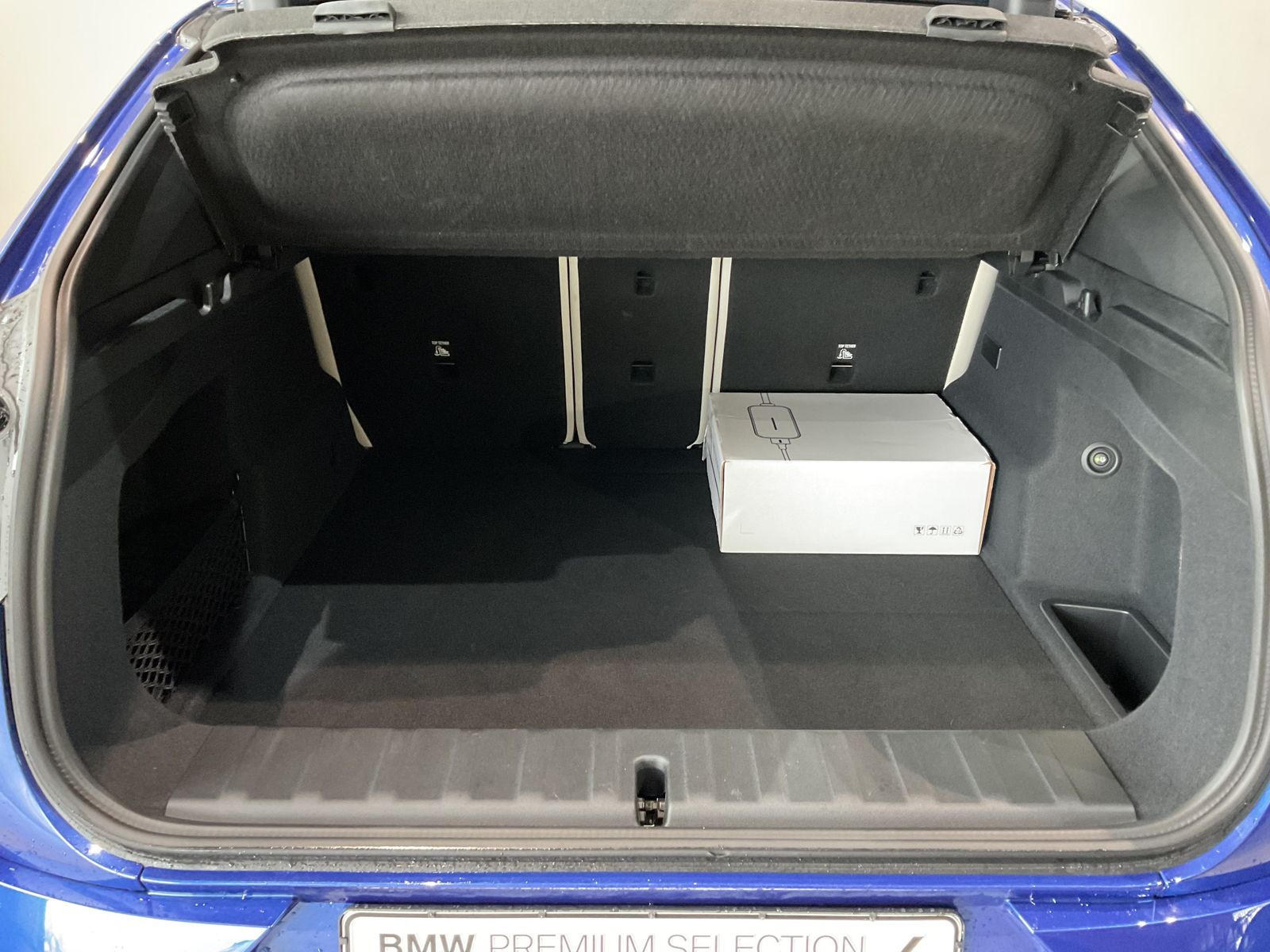 Fahrzeugabbildung BMW iX2 xDrive30 |Aktivsitz |M Sportpaket |Harman Ka