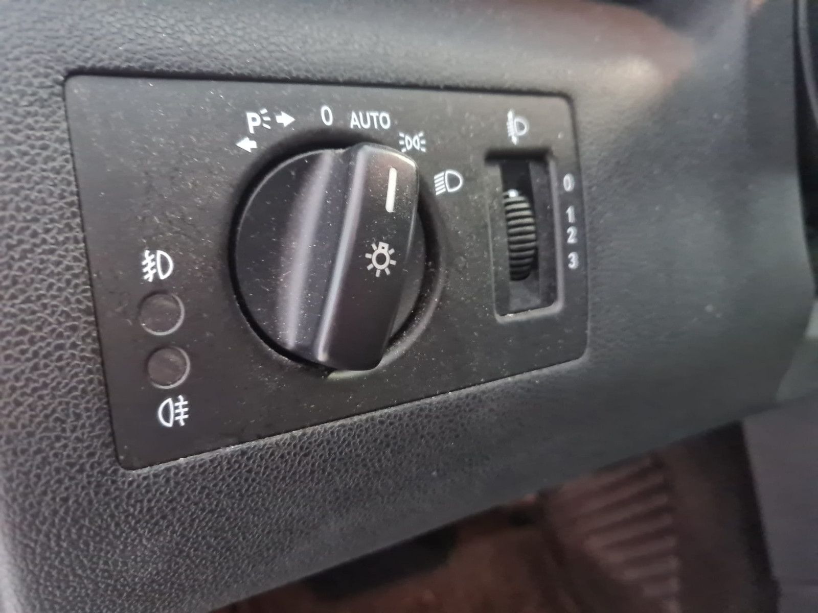 Fahrzeugabbildung Mercedes-Benz B 200 CDI / PANO / KLIMA / AUTOMATIK