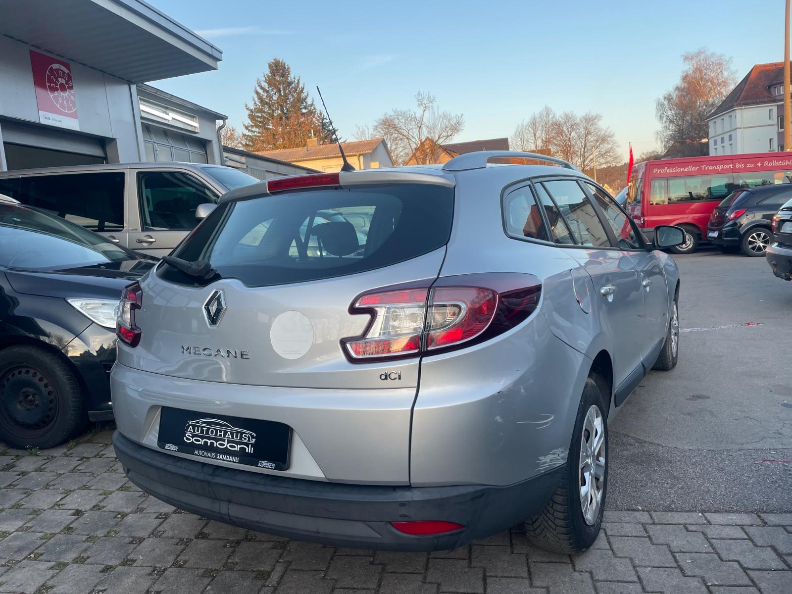 Renault Megane 2010 — photo 9