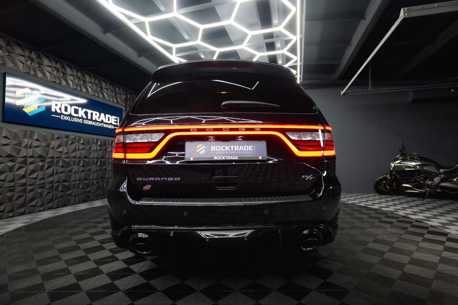 Fahrzeugabbildung Dodge Durango 5.7 V8 R/T 4x4 Night-Paket SRT TRACK PAK