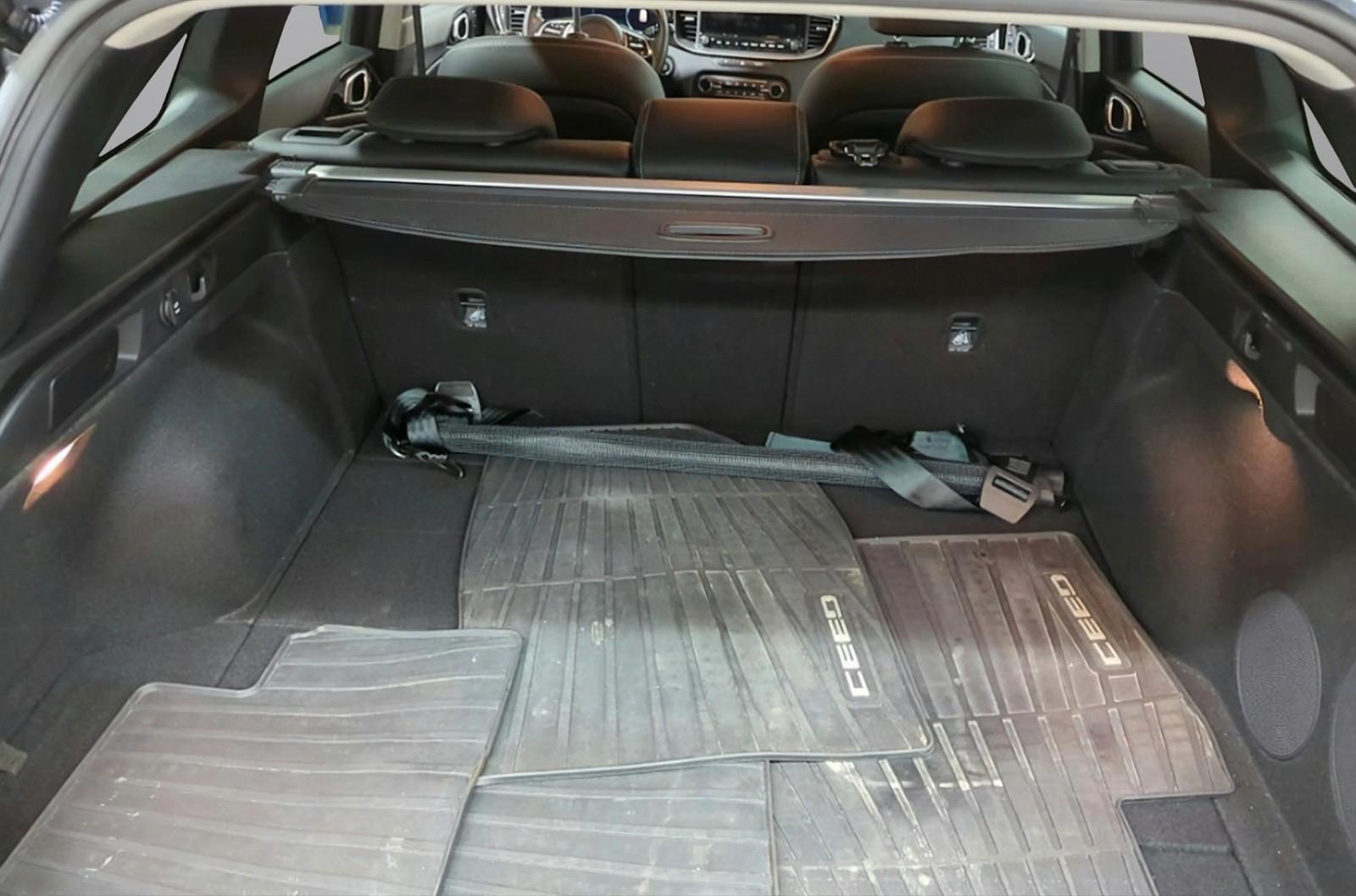 Kia CEED SW 1.6D DCT PLATINUM LEDER|JBL|KAMERA|LED