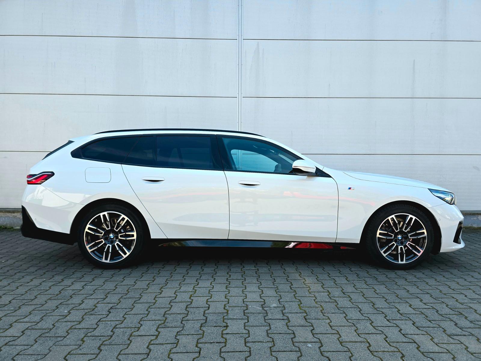 BMW 530e M Sport (Kamera/Panorama/H&K)