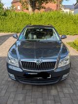 Skoda Octavia 1.6 TDI DSG Elegance Combi  TÜV  NEU - Skoda Octavia aus 2012 mit Diesel-Antrieb: Kombi, 1.6