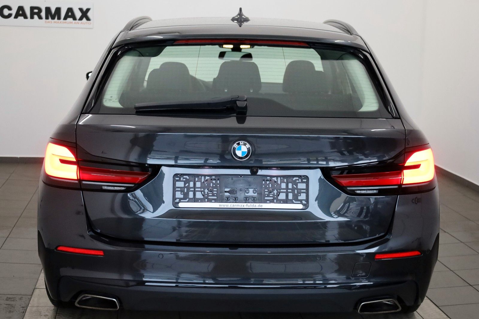 Fahrzeugabbildung BMW 530dA xDrive Touring Leder,Navi,Laser,HeadUp,SH