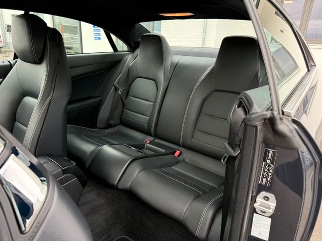 Mercedes-Benz E 200 CGI AMG-LINE Coupe|Xenon|Leder