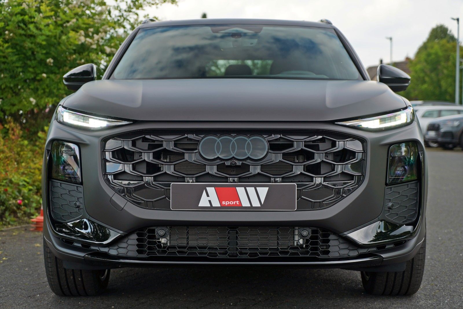 Audi Q3 SUV e-hybrid AHK S-LINE PANO TECH PRO MATRIX imagem 3