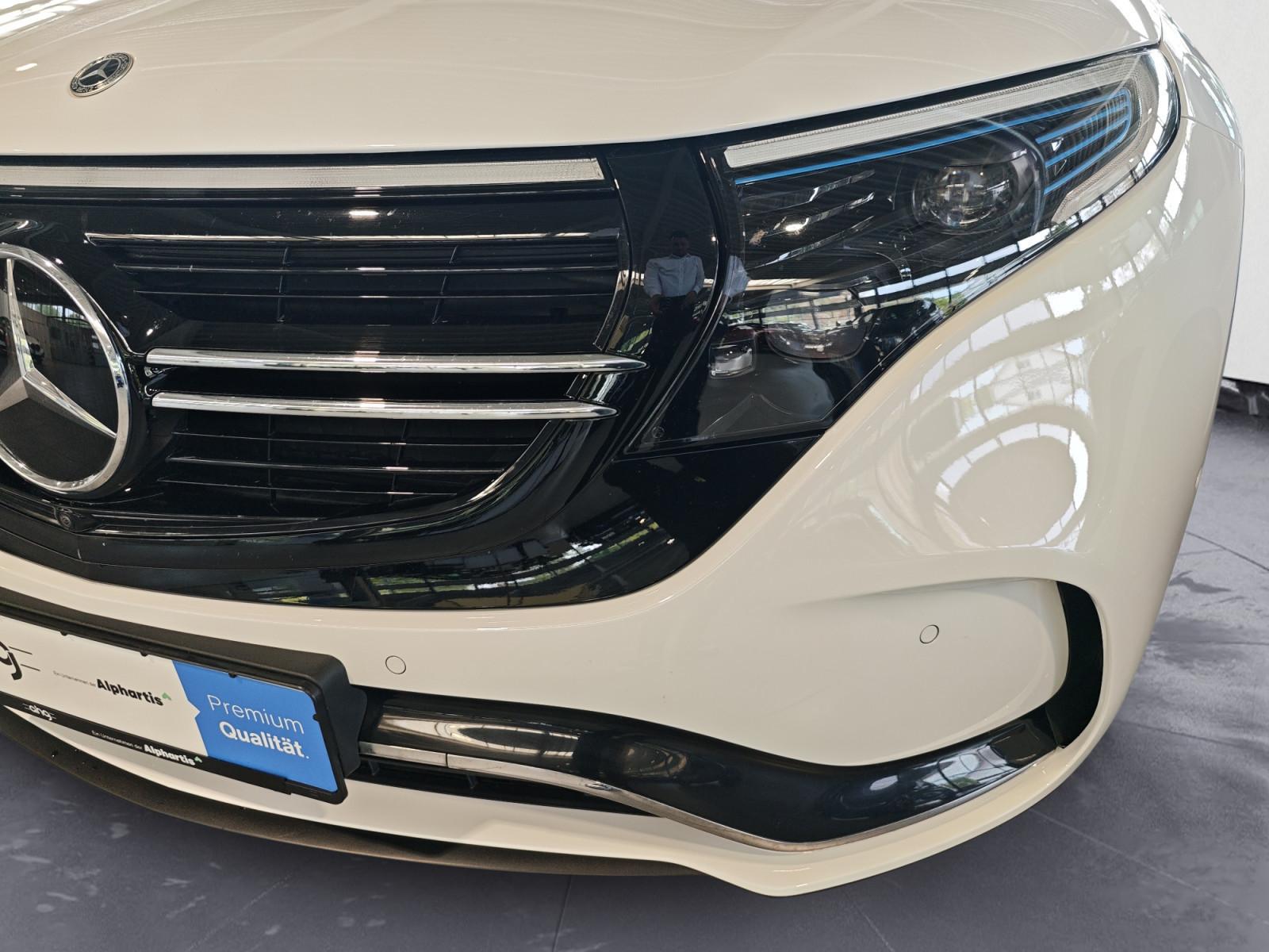 Mercedes-Benz EQC 400 4MATIC AMG Line Glasdach HeadUp