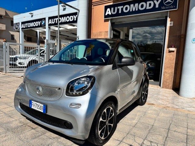 Smart ForTwo 70 1.0 Passion Cambio Autom. Tetto