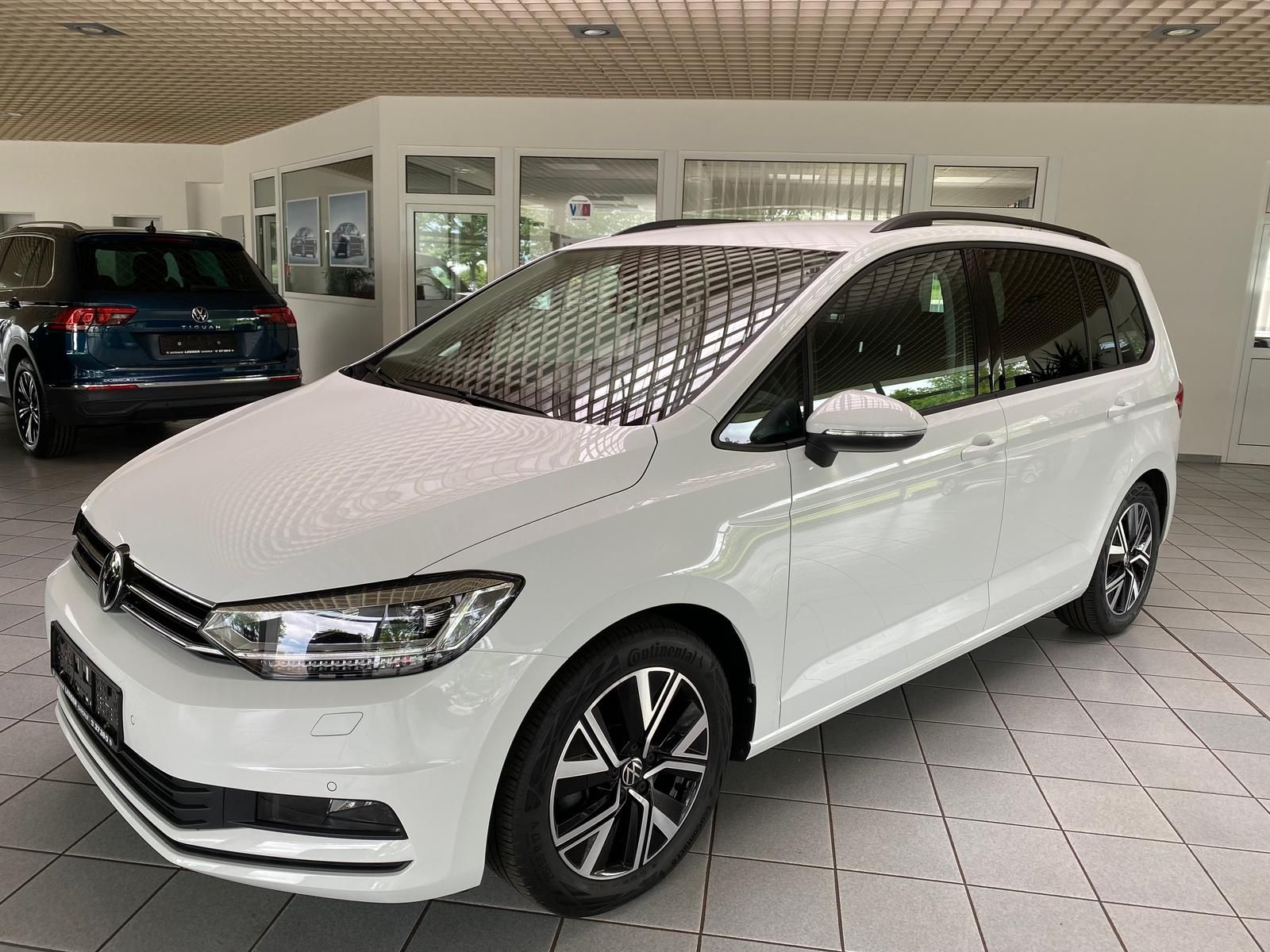 Volkswagen Touran 1.5 TSI *IQ-Ligth*NAVI*RFK*AHK*7-SITZ*ACC