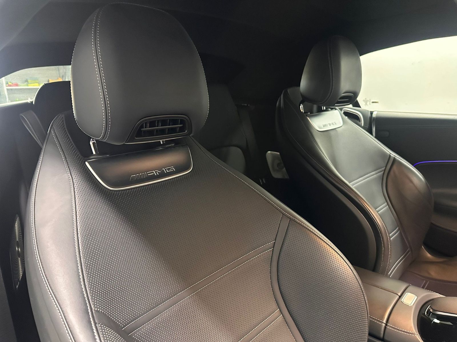 Fahrzeugabbildung Mercedes-Benz SL 63 4MATIC+ *AERODYNAMIK*HEADUP*BURMESTER*