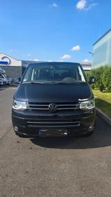 Volkswagen VW T5 Multivan Highline 2.0 TDI Austauschmotor  - VW T5 Multivan in Solingen