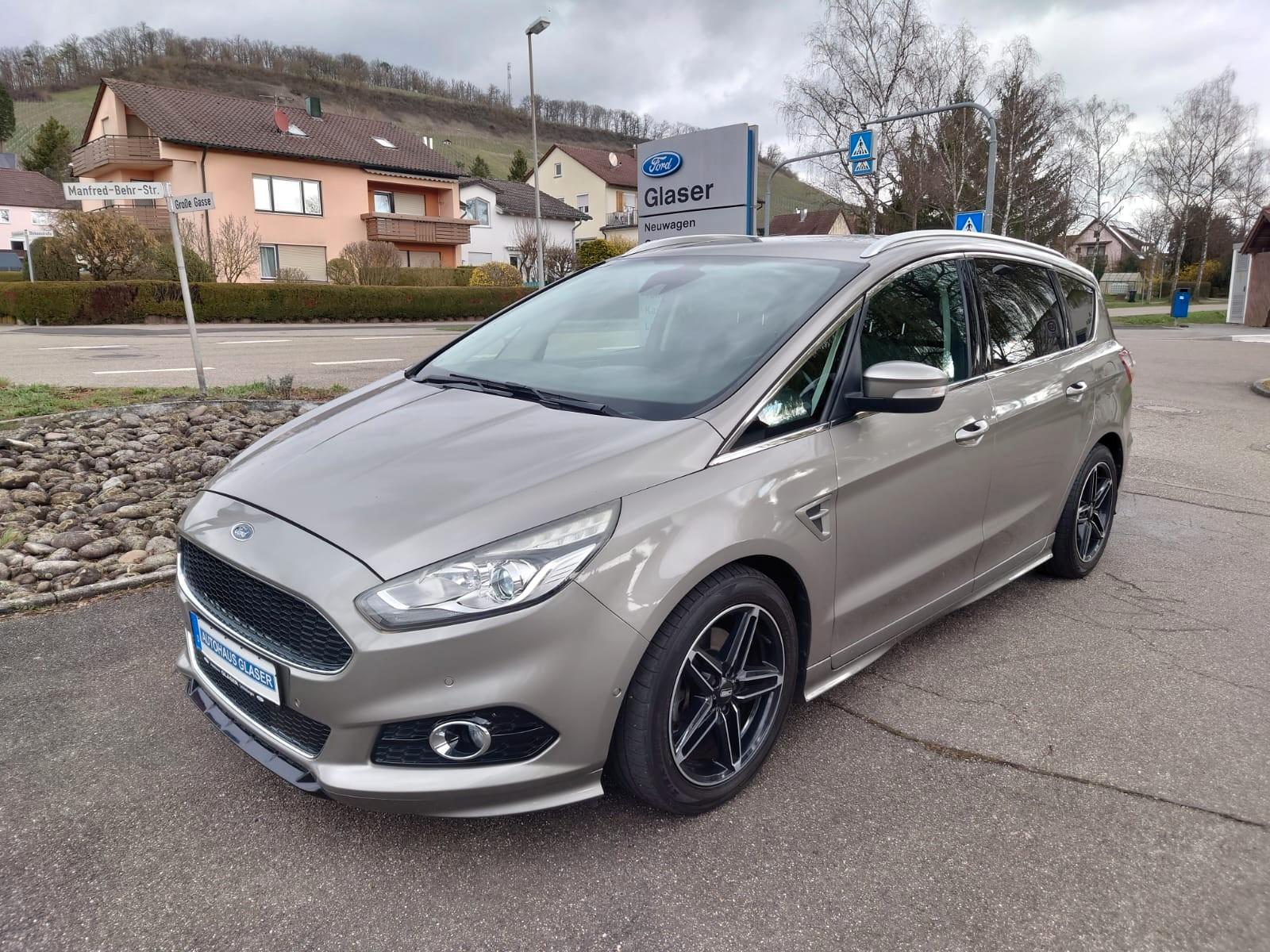 Ford S-MAX Titanium 7 Sitzer