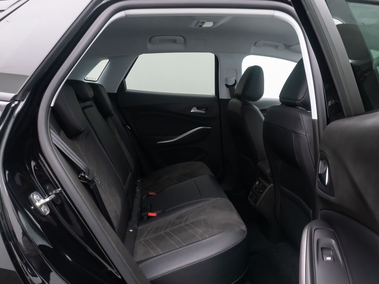 Fahrzeugabbildung Opel Grandland GS ACC 360° DAB Komfort DigitDisp 19"