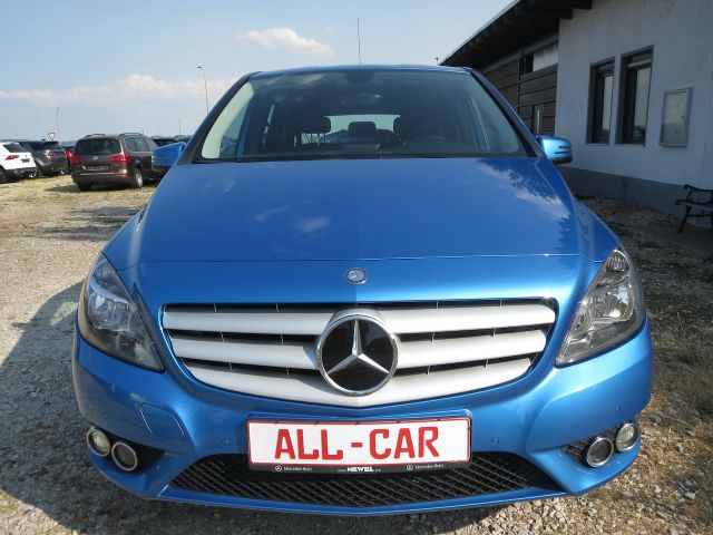 Mercedes-Benz B 220 d DCT Automatik*Navi*Rückfahrkamera*PDC