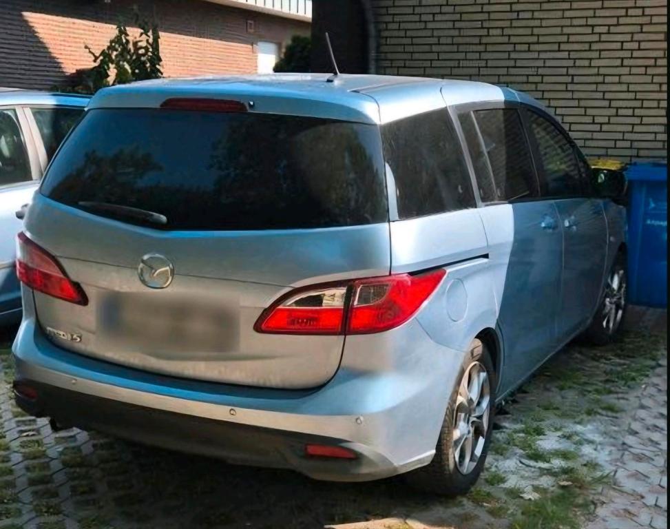 Mazda 5