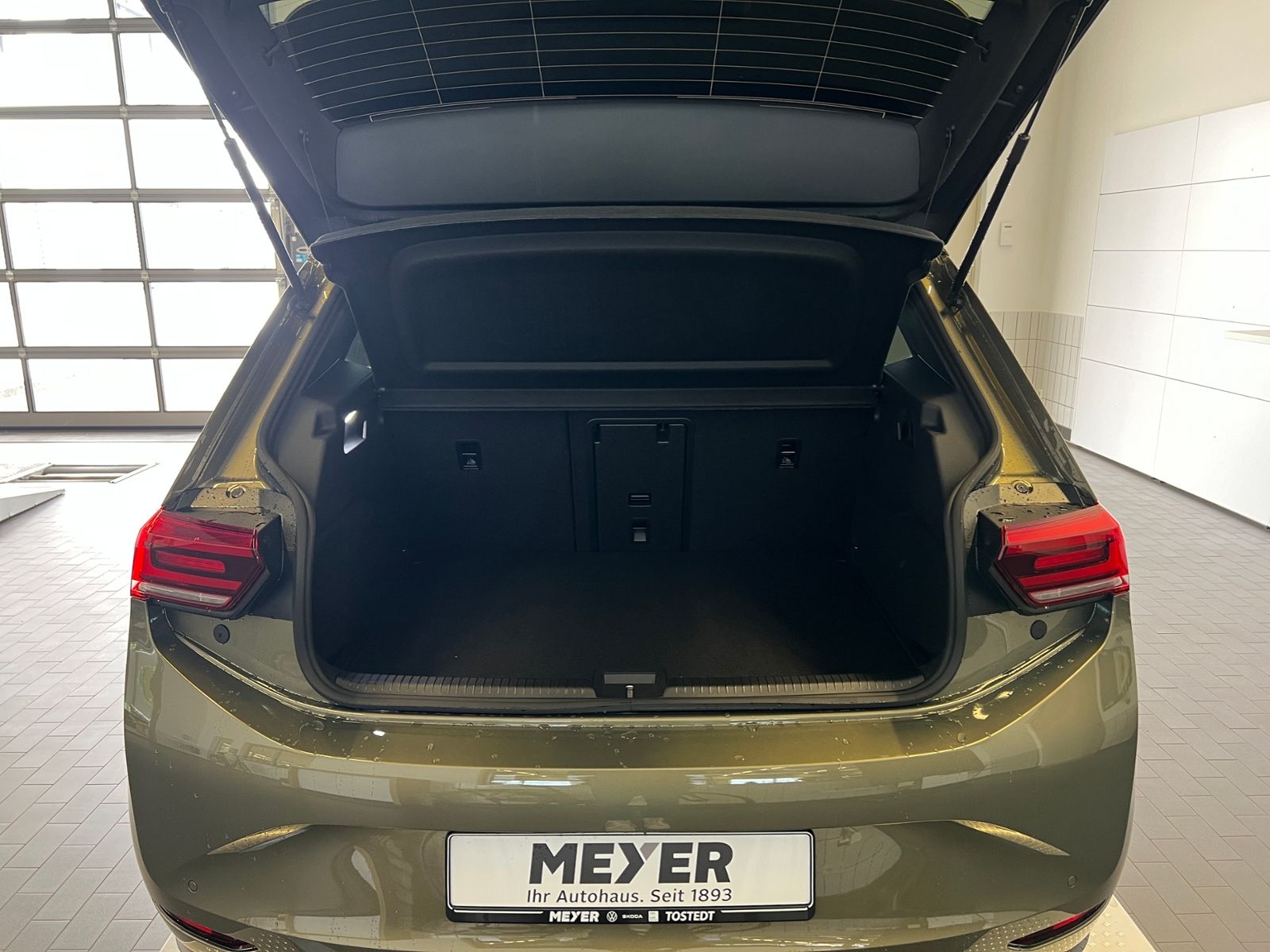 Fahrzeugabbildung Volkswagen ID.3 NEO Life 50 kWh *19" LM-Felge, Ganzjahresre