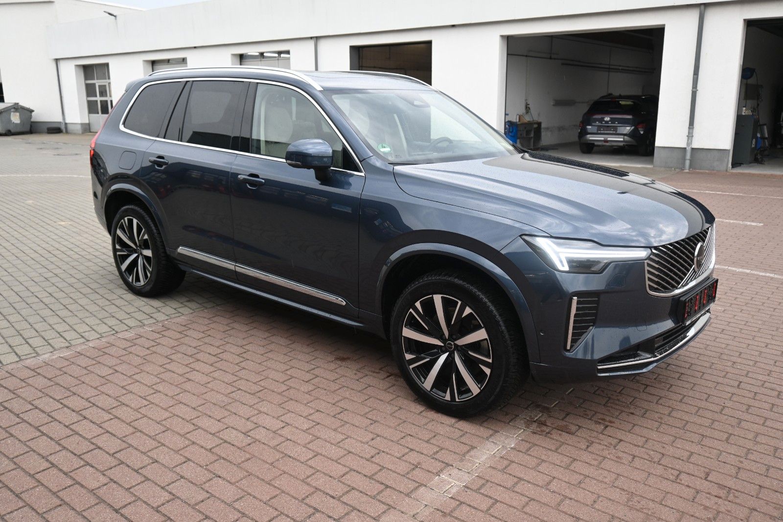 Fahrzeugabbildung Volvo XC90 T8 Ultra Bright AWD*LUFT*AHK*B&W*Massage*