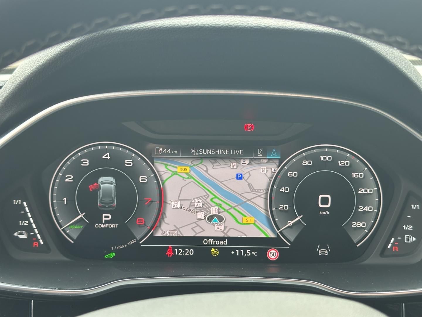 Fahrzeugabbildung Audi Q3 TFSI e S line Q3 45 TFSIe S tronic Business A