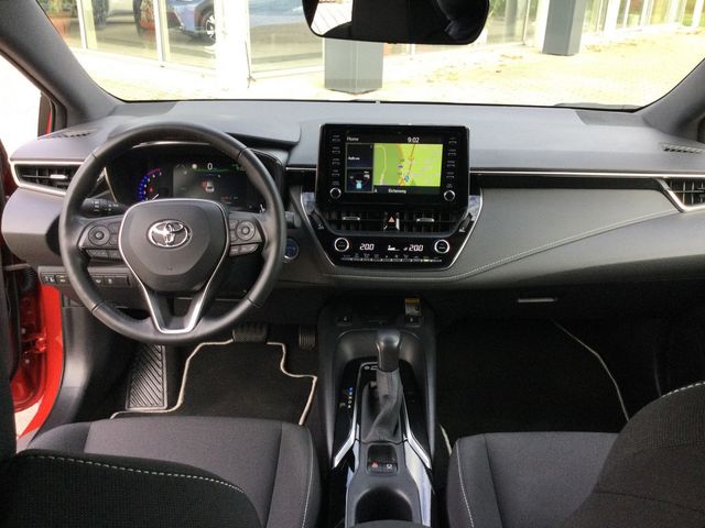 Corolla 1.8 Hybrid Team D PDC SHZ KAMERA ACC LED