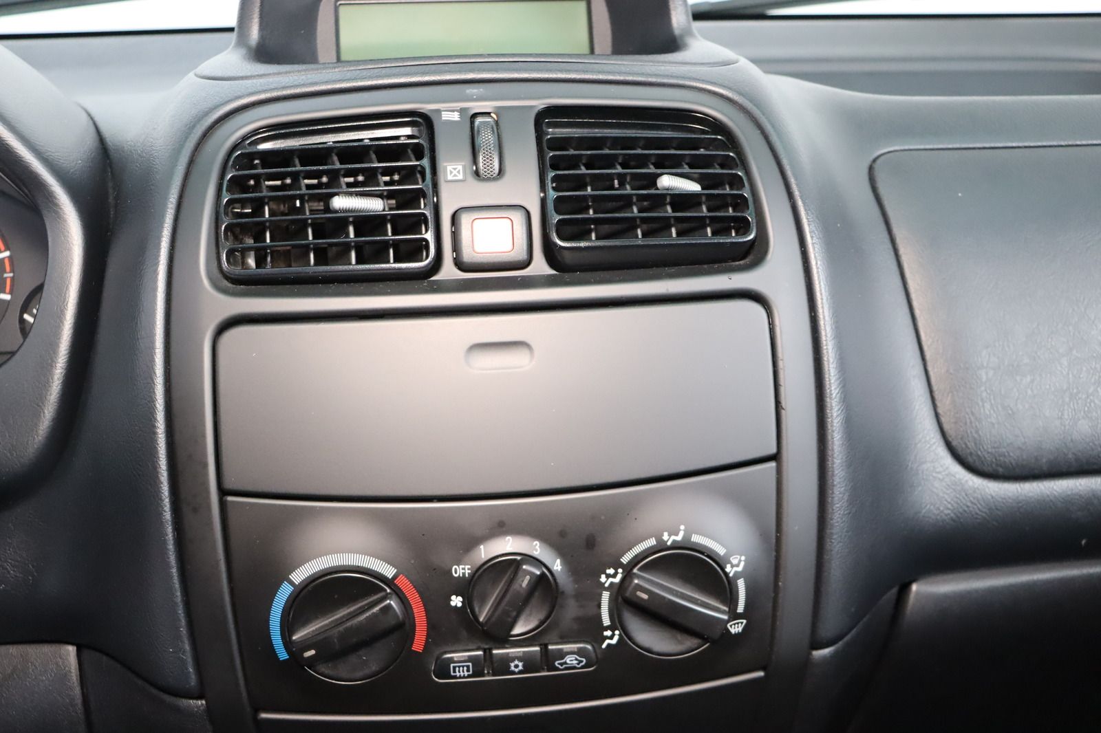 Fahrzeugabbildung Mitsubishi Space Star 1.6 Comfort Automatik HU/AU neu