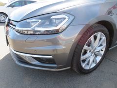 VW Golf VII 1.5 TSI Highline LED Comp.Media 17'' Sh VW Golf VII 1.5 TSI Highline LED Comp.Media 17'' Sh