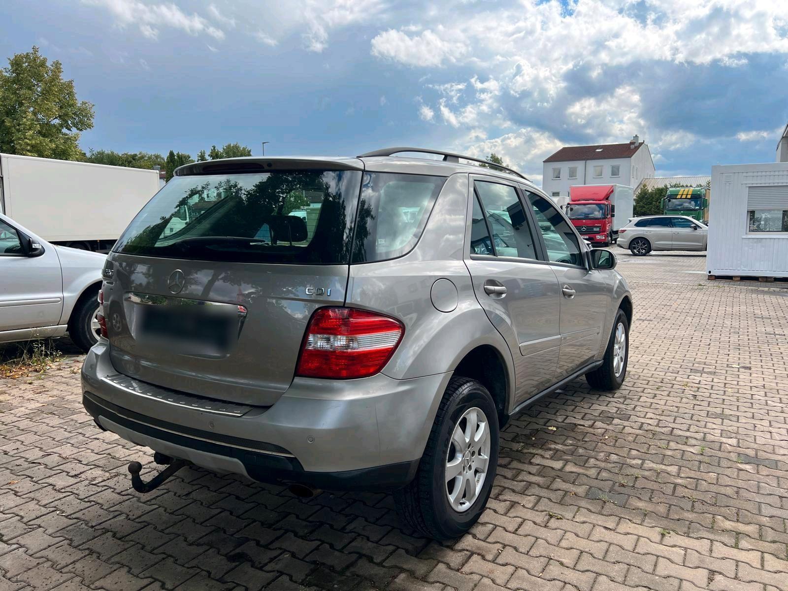 Mercedes-Benz ML280 2005 — photo 6