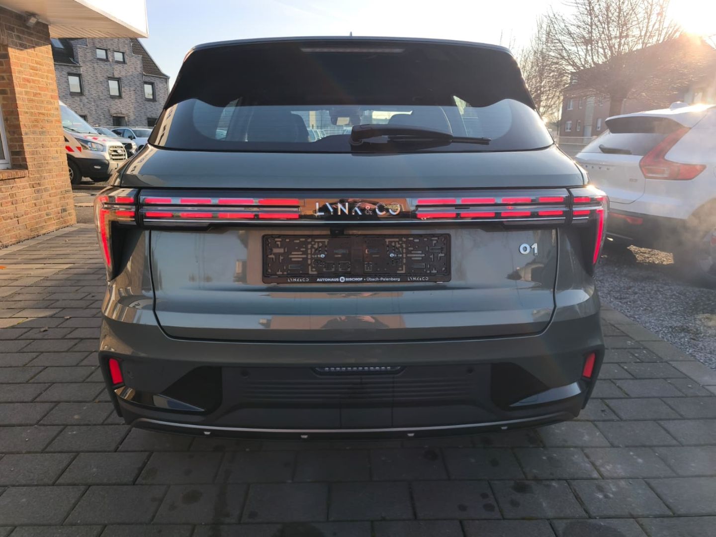 Lynk & Co 01