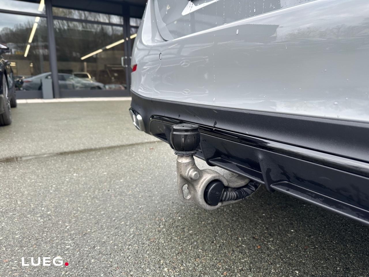 Mercedes-Benz E 300 e AMG+NIGHT+AHK+HUD+360+DIGITAL+DISTRONIC