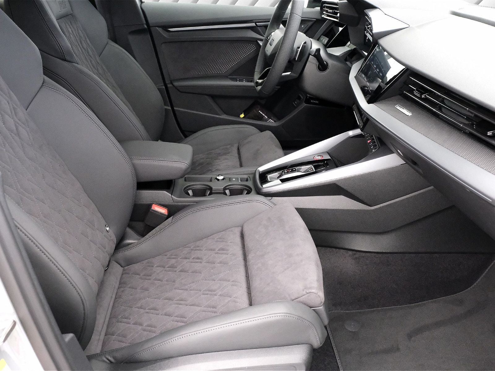 Audi RS3 Sportback 2.5 294 kW TFSI quattro foto 11