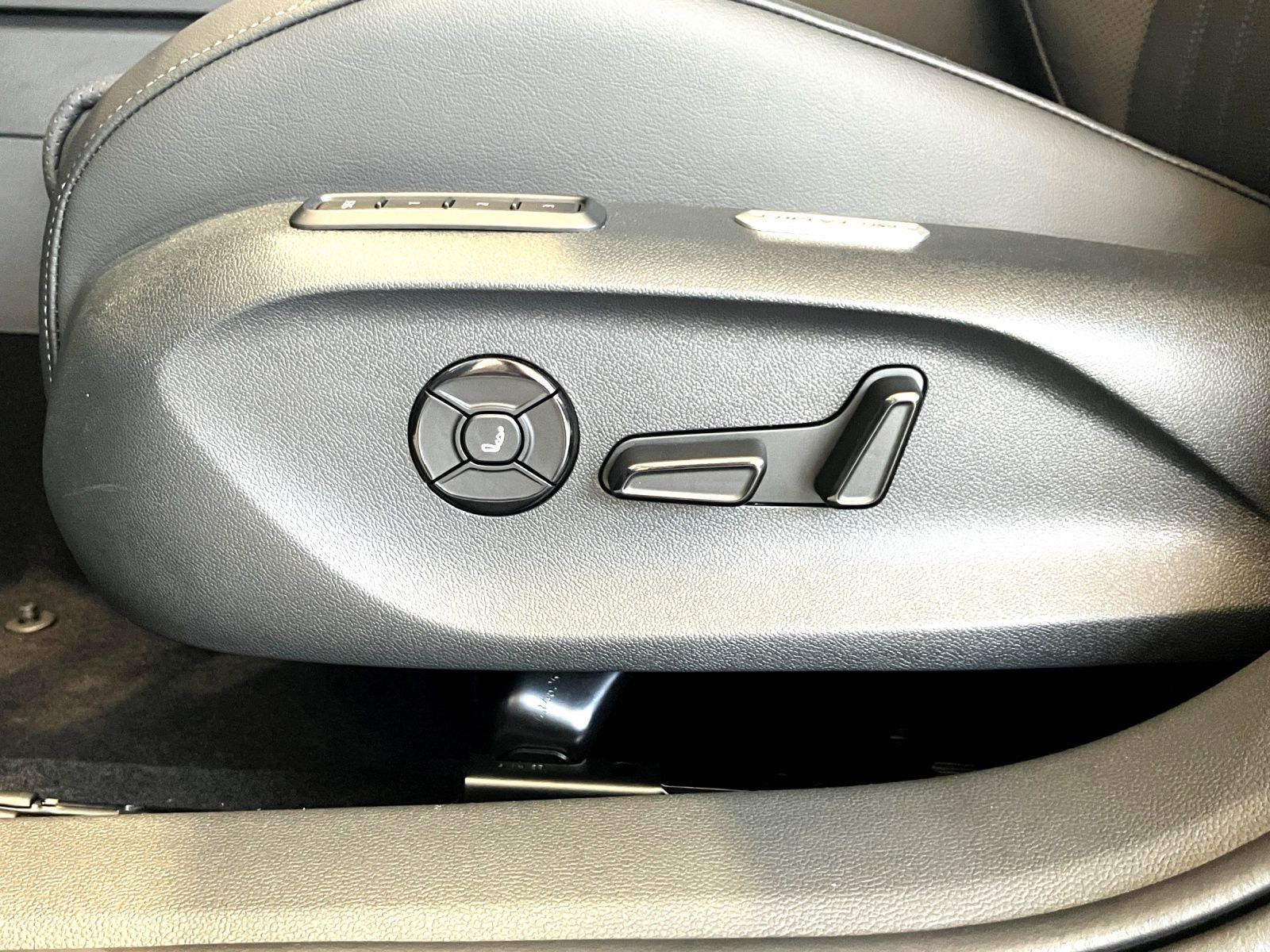 Volkswagen Passat - Bild 22