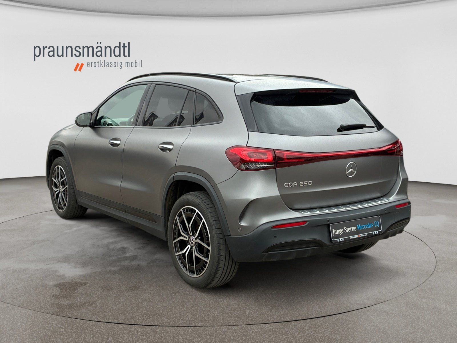 Mercedes-Benz EQA 250 AMG+Pano+AHK+360°+Keyless+Night+el.He+19 imagem 2