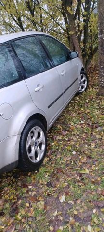 Ford Ich verkaufe einen Ford C-max, sehr winter...