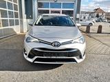 Toyota Avensis 1.8 Sports 1.Hand Navi KAM SpurA AHK ALU - Toyota Avensis mit Benzin-Antrieb: Kombi, Automatik, 1.8