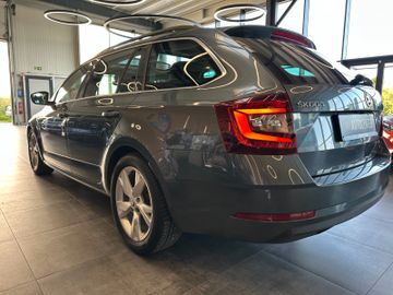 Skoda Octavia Combi *PANO*ACC*NAVI*LED*2-ZONEN*