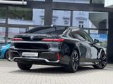 BMW 740d xDrive M Sport SkyPano DA Prof PA Prof B&W - BMW 7er Reihe Gebrauchtwagen