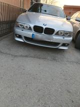BMW E39 530i - BMW 530: E39 530i