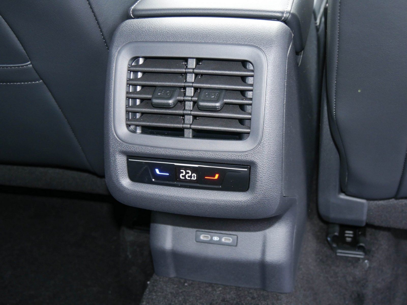 Volkswagen T-Roc - Bild 10