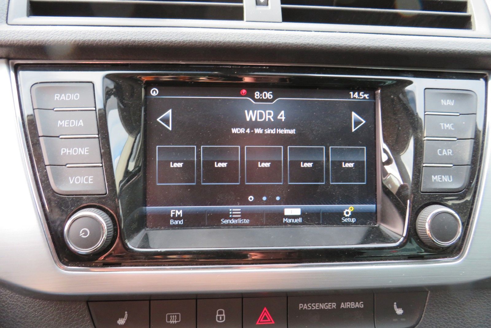 Fahrzeugabbildung SKODA Fabia Ambition DSG PDC NAVI SITZH APP 8-FACH 1.H