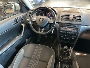 Skoda Yeti Adventure *TÜV*Xenon*Scheckheftgepfl.*Navi*