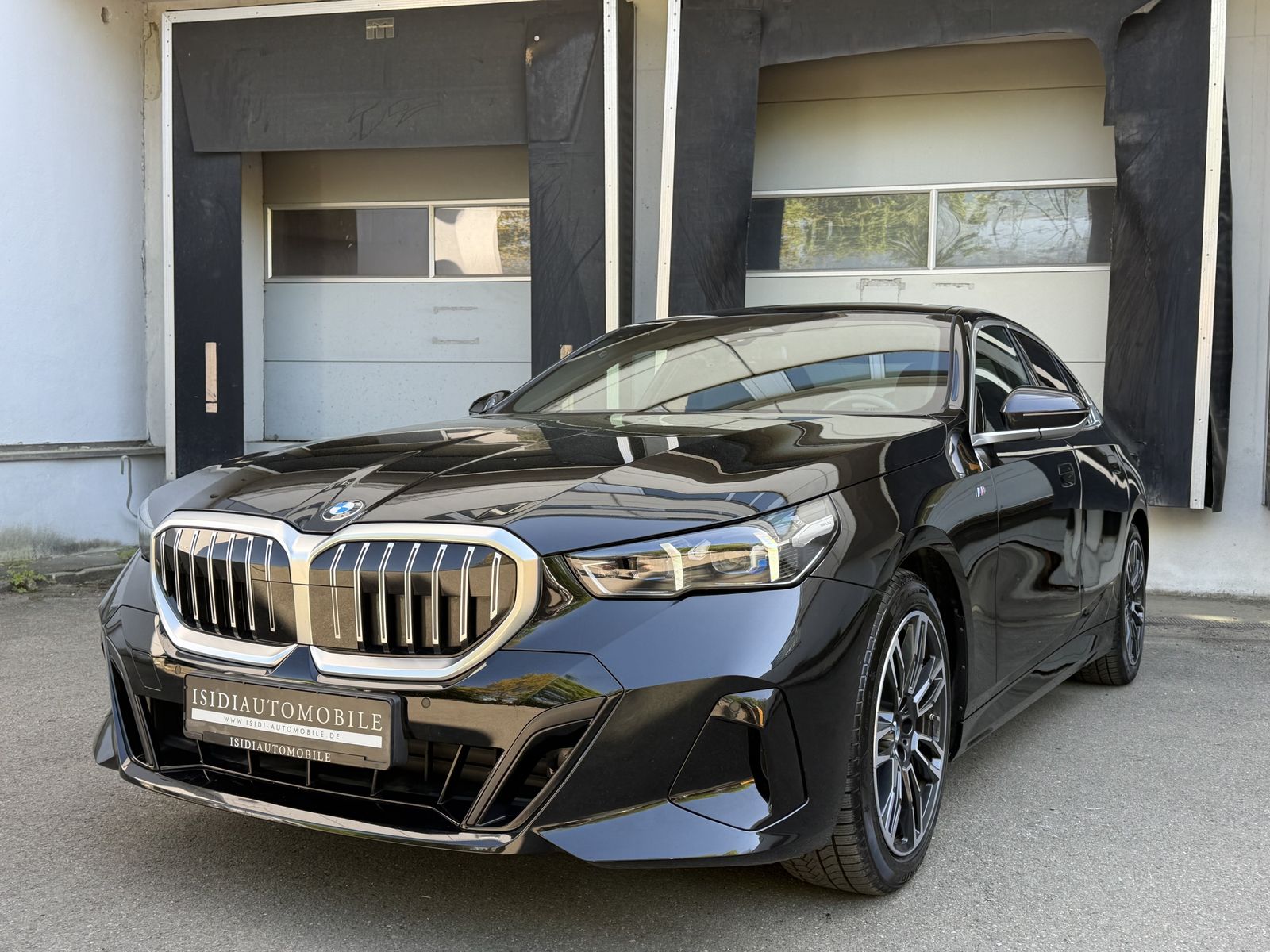 BMW 520 d xDrive M Sport LED Komfortsitze LiveCockpi
