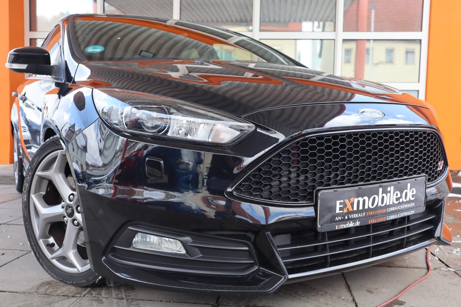 Ford FOCUS ST LIMOUSINE* LEDER SPORT PAKET* BI-XENON*