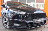 Ford FOCUS ST LIMOUSINE* LEDER SPORT PAKET* BI-XENON* - gebrauchte Ford Focus aus dem Jahr 2017