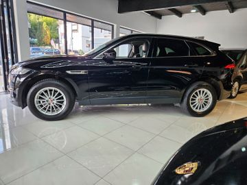 Jaguar F-Pace - 10