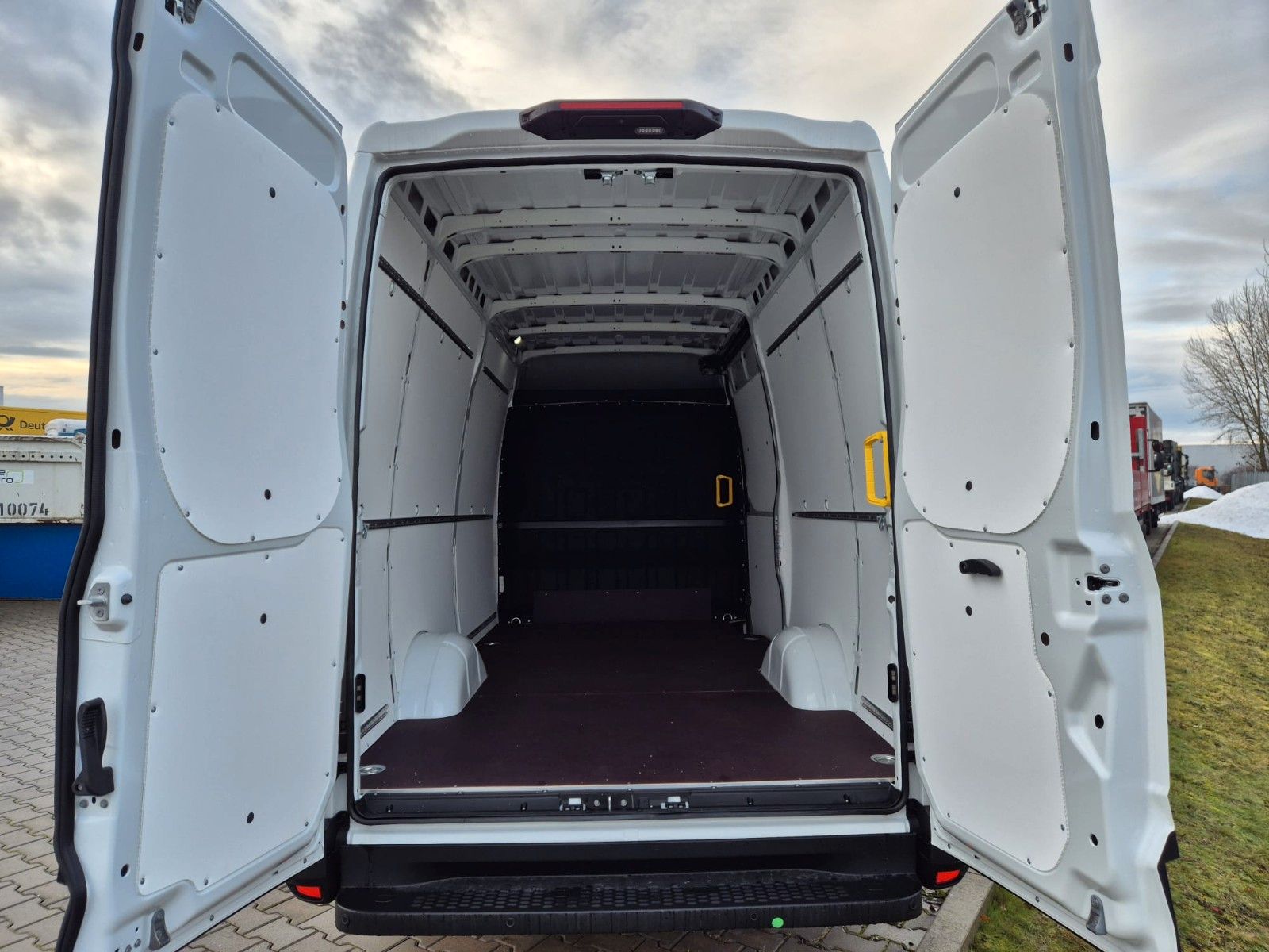 Fahrzeugabbildung Iveco 35S14 KaWa